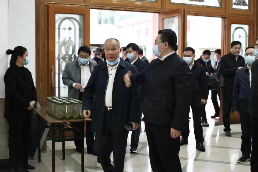 農業農村部鄧小剛副部長調研湘豐茶業集團 農業農村部鄧小剛副部長調研湘豐茶業集團