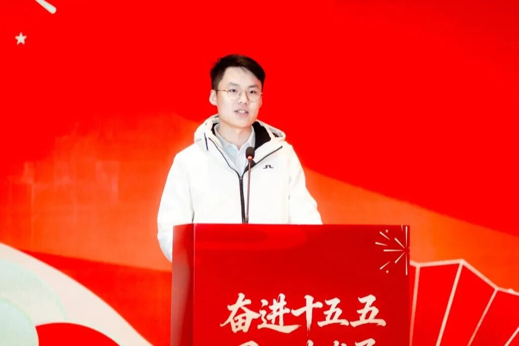 湯程霖：以創(chuàng)新錨定確定性，以實干扛起時代擔(dān)當(dāng)